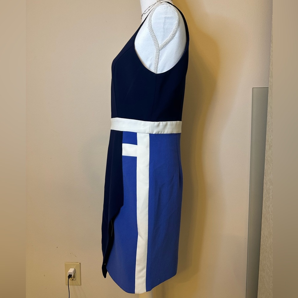 Fully lined Dress - Picture 4 of 9